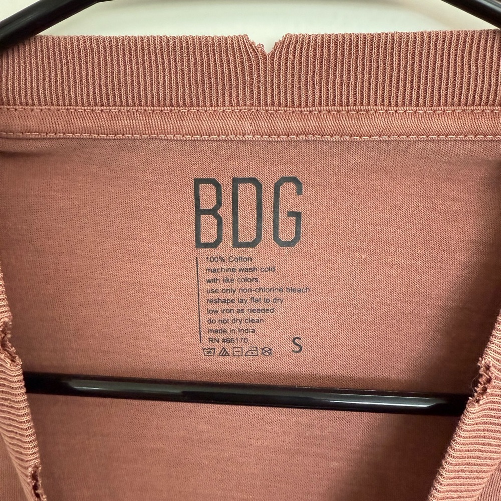 BDG Urban Outfitters Brontey Ruffle Hem Tee Cropped Blouse Top - Picture 6 of 6